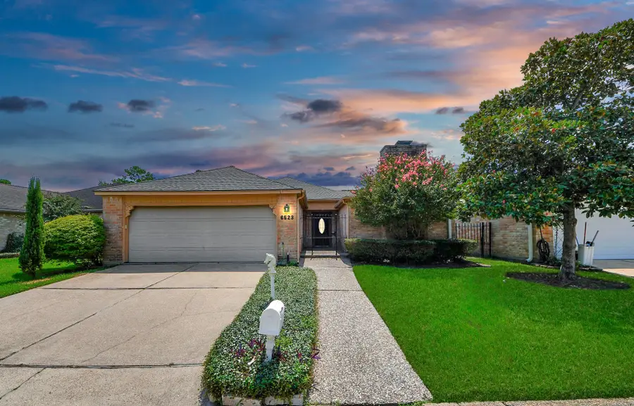 6523 Oakland Hills Drive, Houston, TX 77069 - #3