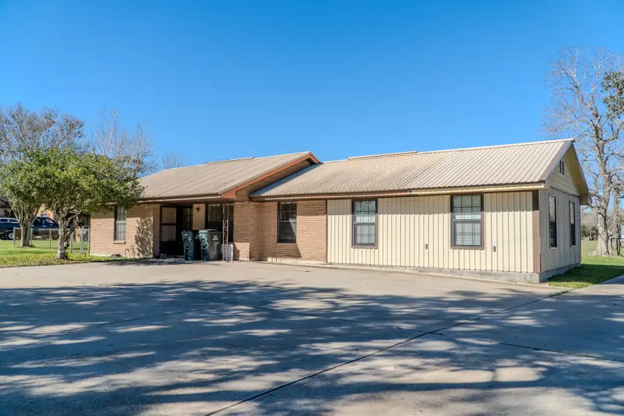 4959 Highway 90, Alleyton, TX 78935 - #2