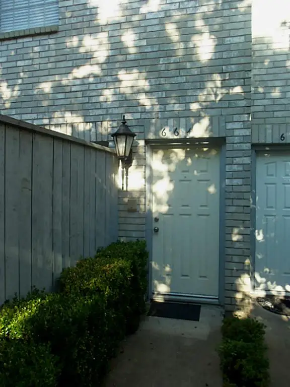 664 Wilcrest #664, Houston, TX 77042