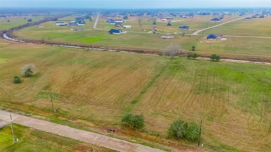 360 Brahman Trail, Angleton, TX 77515 - Image #3