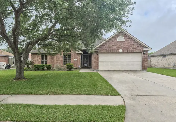 108 Audubon Woods Drive, Richwood, TX 77531