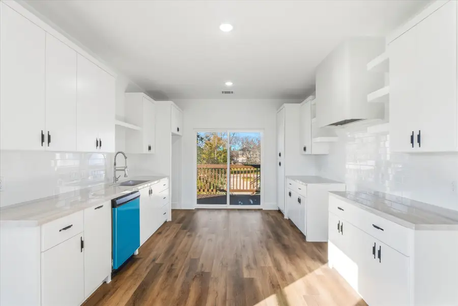 214 S Y Street, La Porte, TX 77571 - Image #3