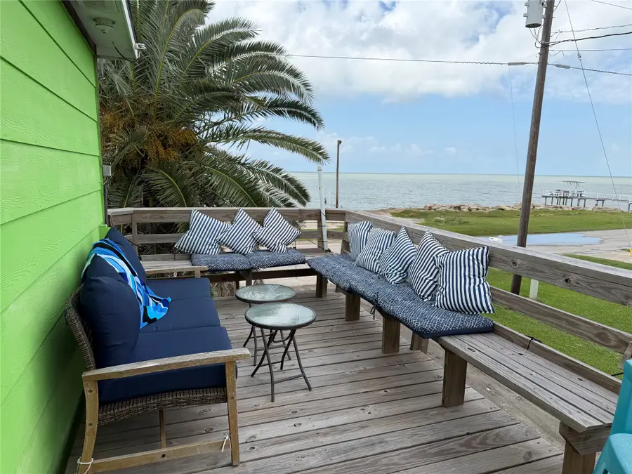 268 S Ocean Drive, Port Lavaca, TX 77979 - #2