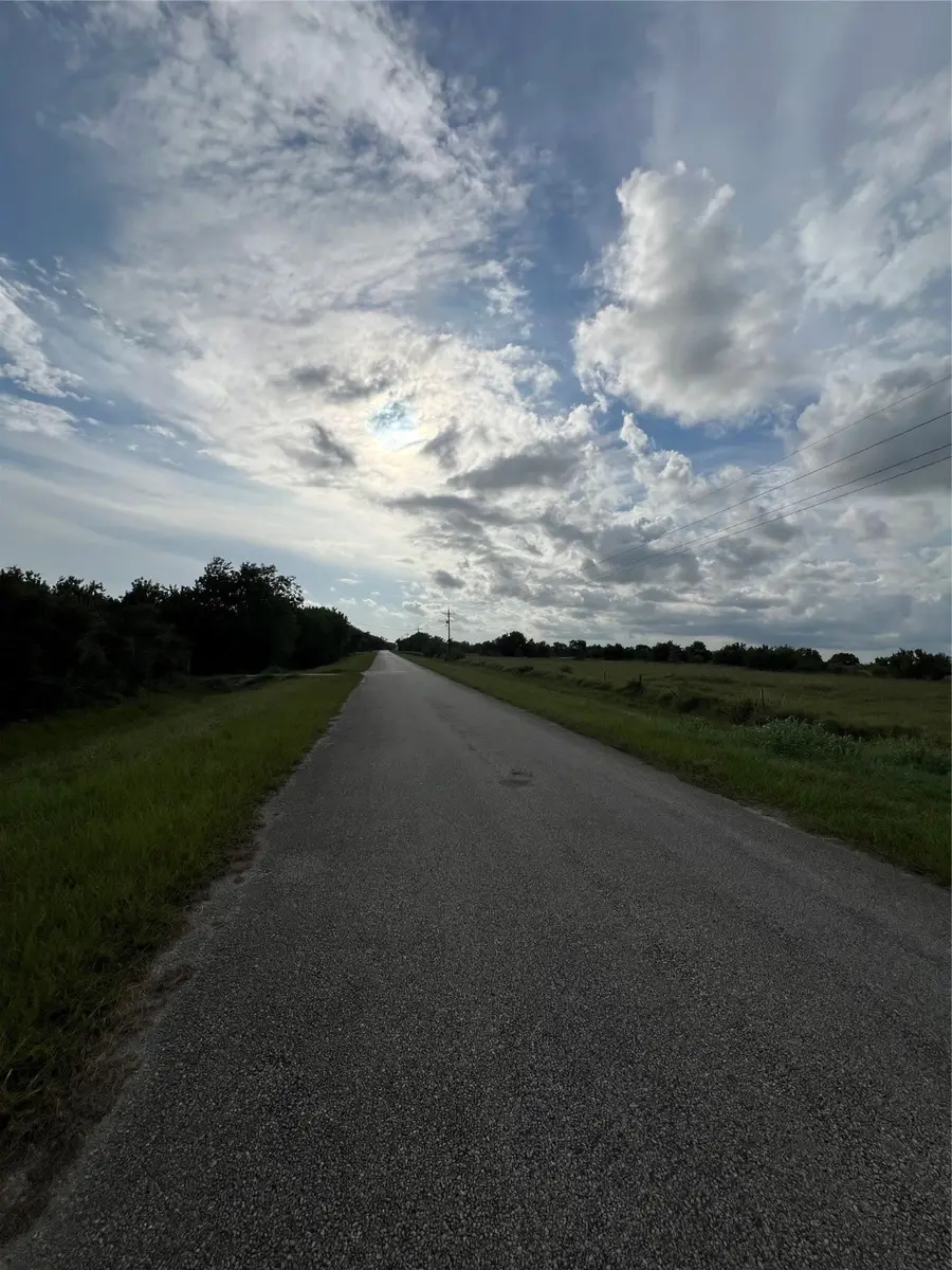 000 County Road 246 West Avenue, Bay City, TX 77457 - Image #3