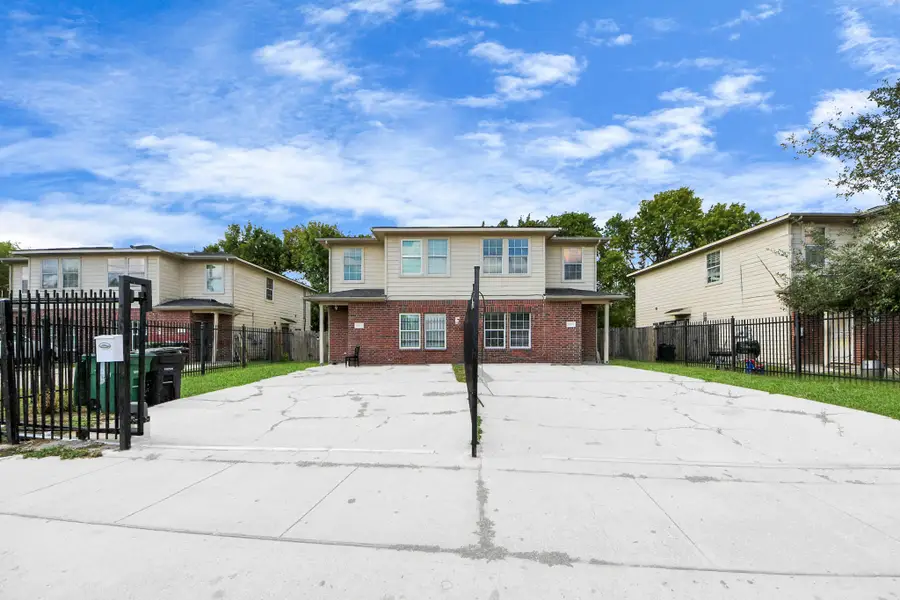 8126 Jutland Road, Houston, TX 77033 - Image #3