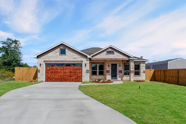 1109 Long Leaf Pine Street, Huffman, TX 77336