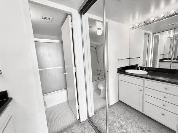 2016 Main Street #1814, Houston, TX 77002