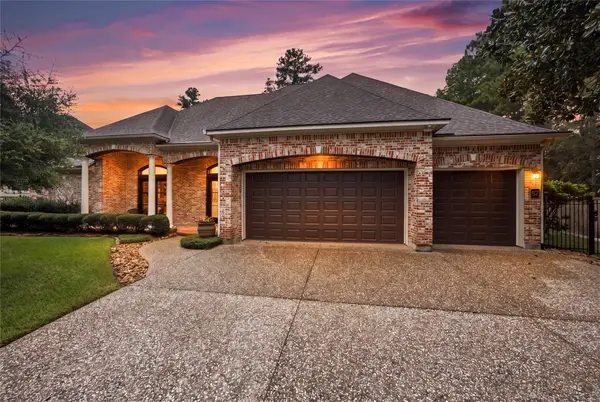 67 W Ambassador Bend, The Woodlands, TX 77382