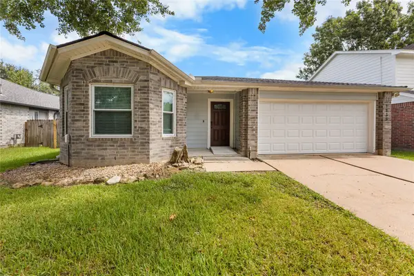 1735 Oak Ridge Drive, Kemah, TX 77565