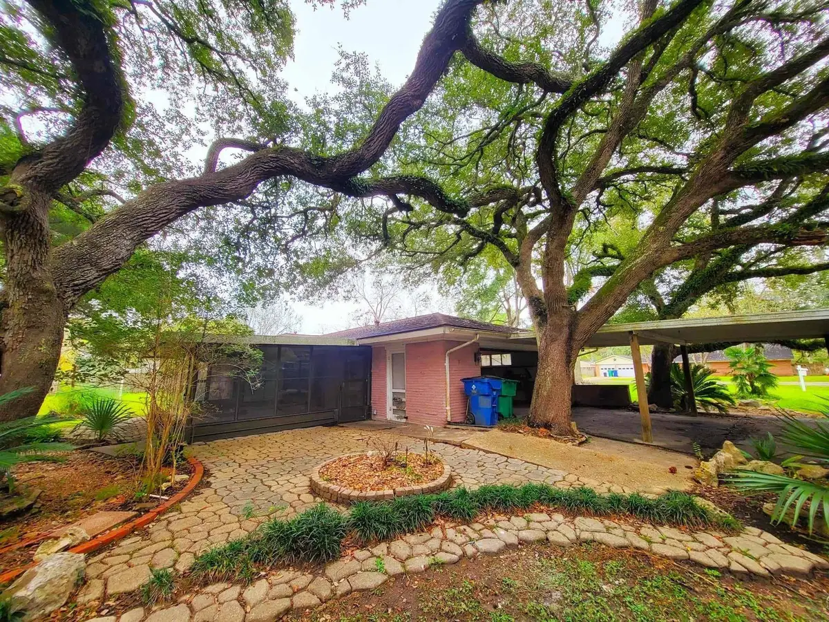 706 Maple Street, Sweeny, TX 77480 - Image #1