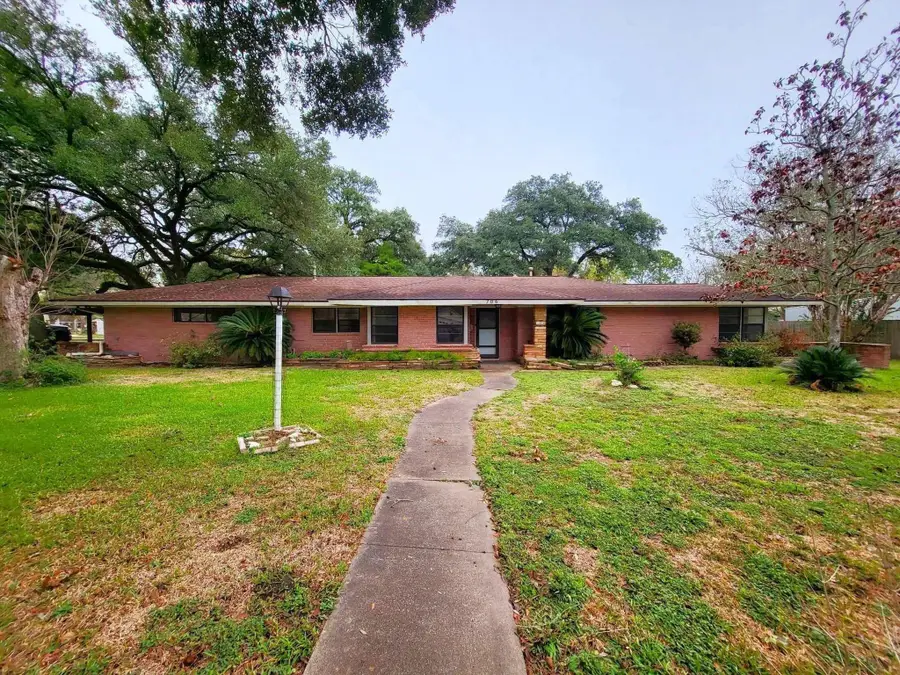 706 Maple Street, Sweeny, TX 77480 - Image #3