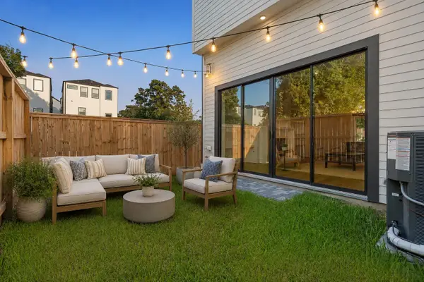 5312 Wembley Downs Dr, Houston, TX 77091