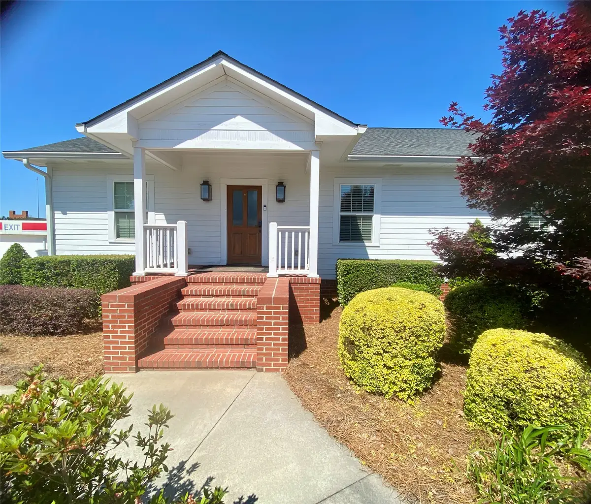 106 N Alexander Avenue, Washington, GA 30673 - #1