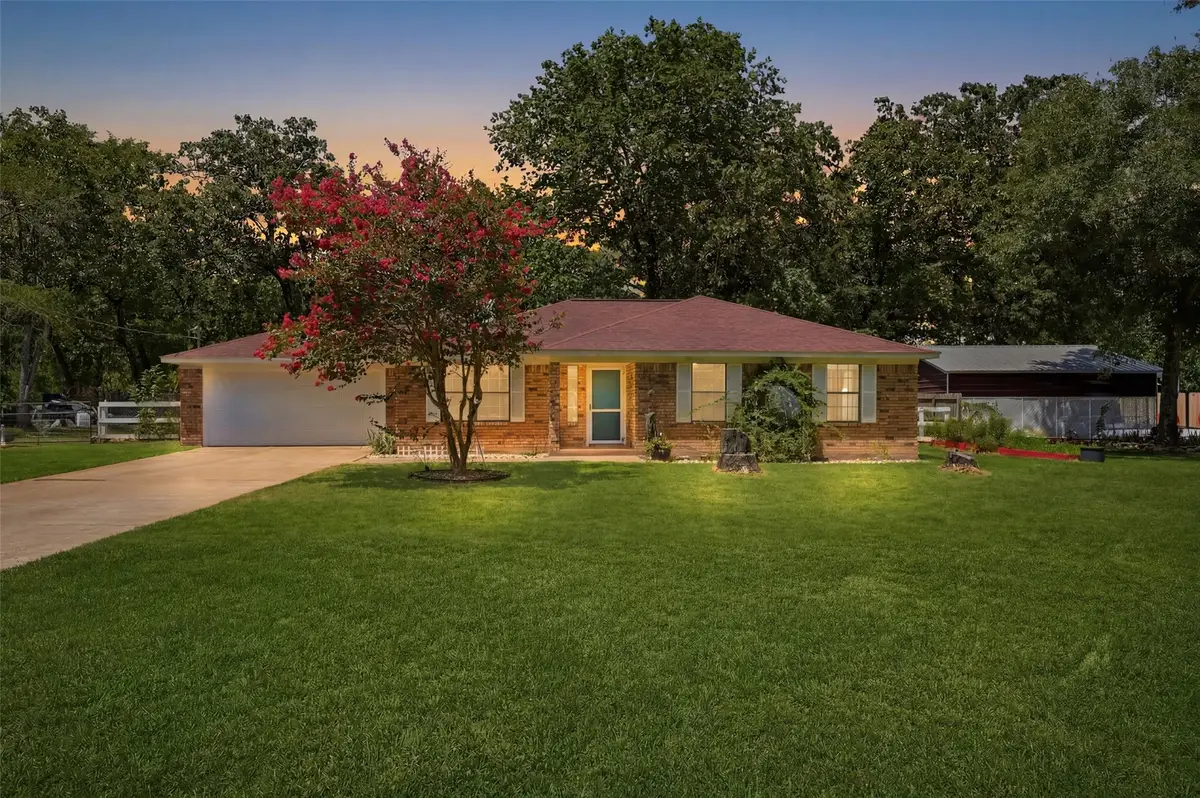 39 Wood Lodge Drive, Huntsville, TX 77320 - #1