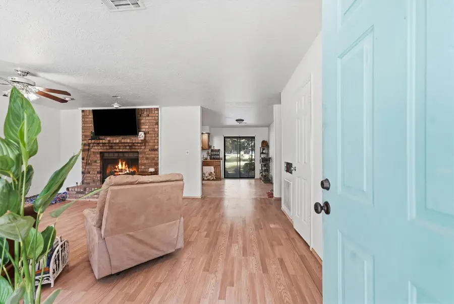 39 Wood Lodge Drive, Huntsville, TX 77320 - #3