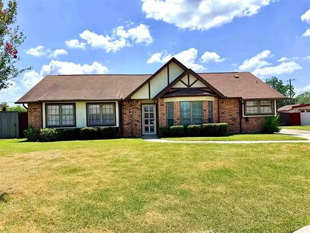 509 Donna Court, Port Neches, TX 77651 - #1