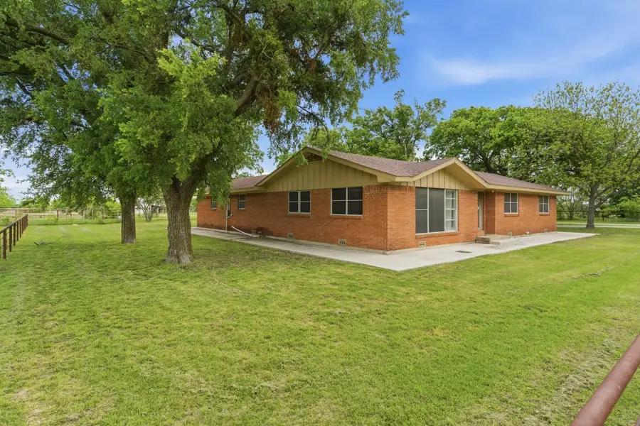 2199 Illinois Street, Rhome, TX 76078 - #3