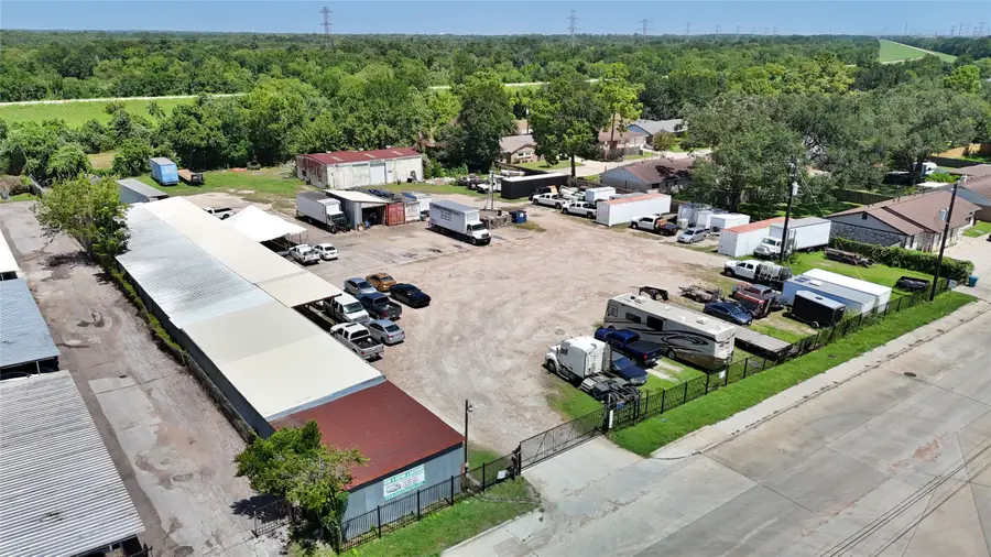 1915 Sherwood Forest Street, Houston, TX 77043 - Image #2