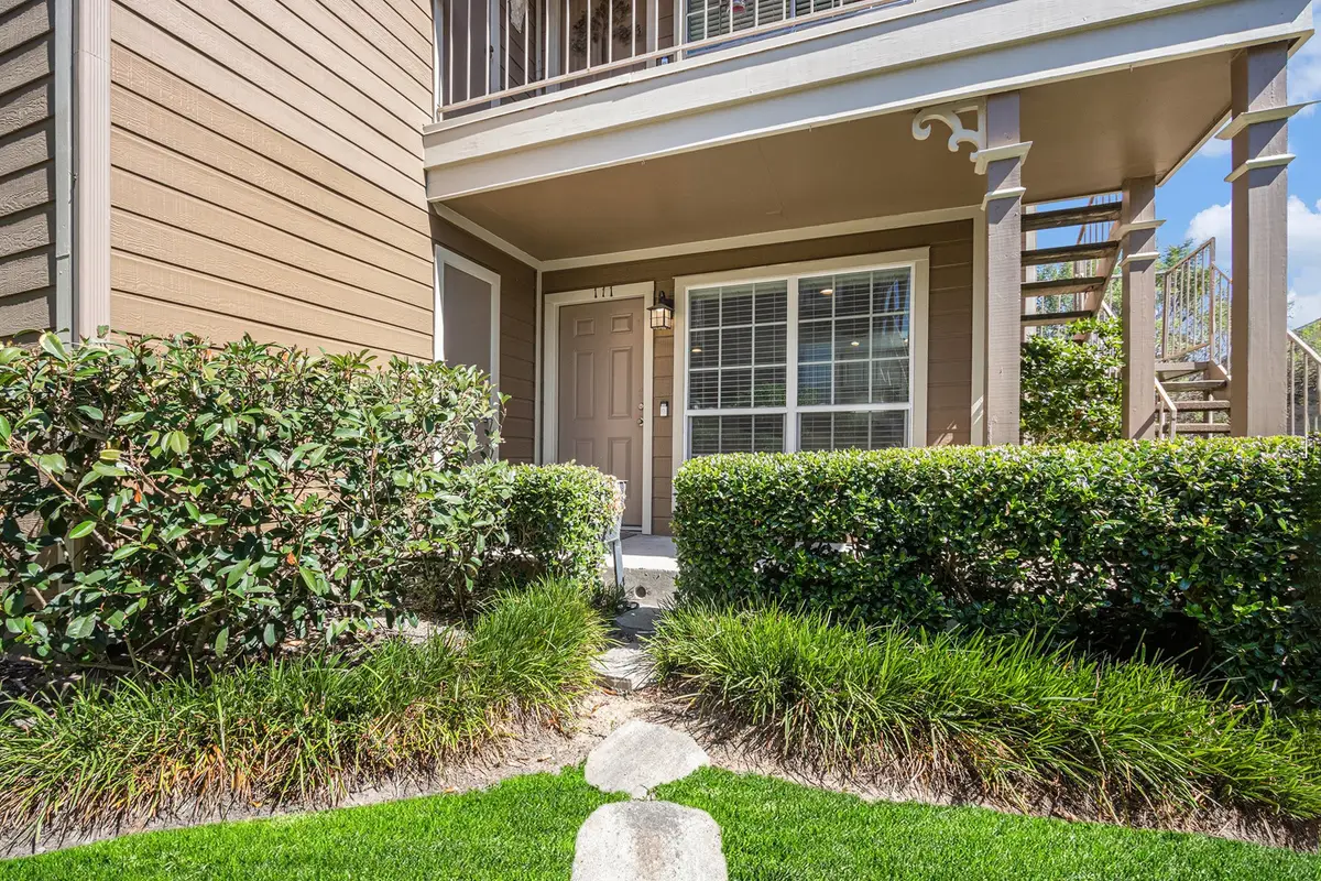 1880 White Oak Drive #111, Houston, TX 77009 - Image #1
