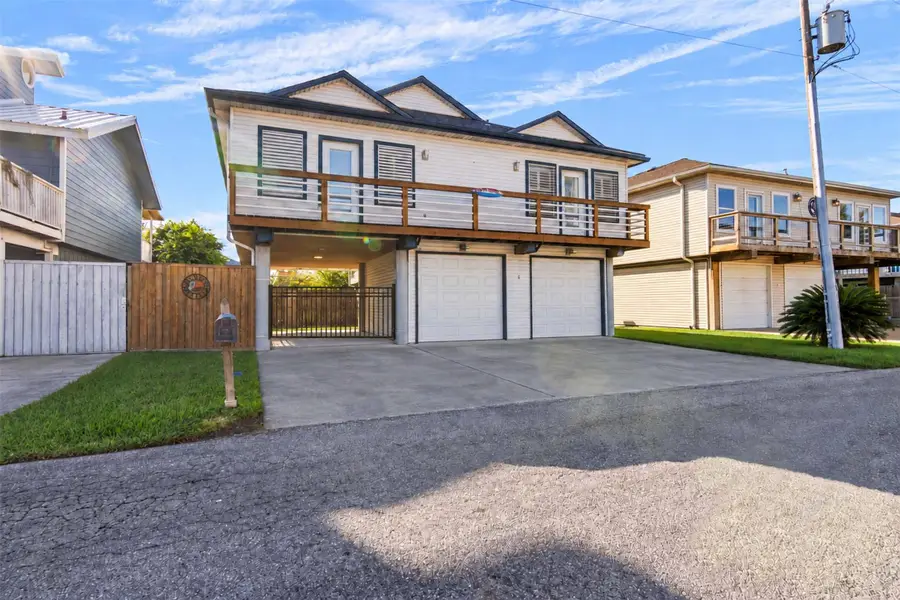 4 N Curlew Street, La Marque, TX 77568 - #2