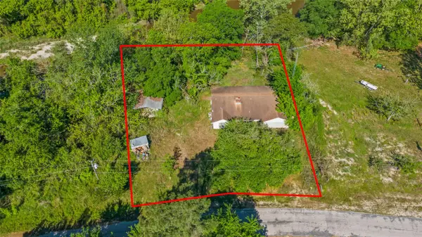 209 Fishermans Trail, Huntsville, TX 77320