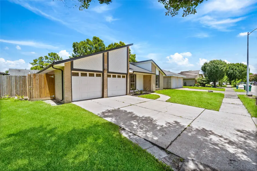 9407 Kingspass Street, Houston, TX 77075 - Image #3
