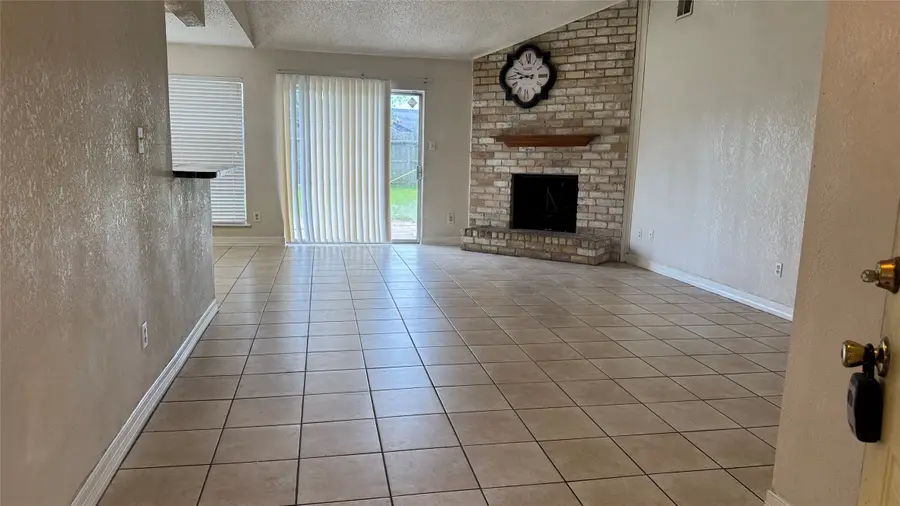 10942 Dunvegan Way, Houston, TX 77013 - #3