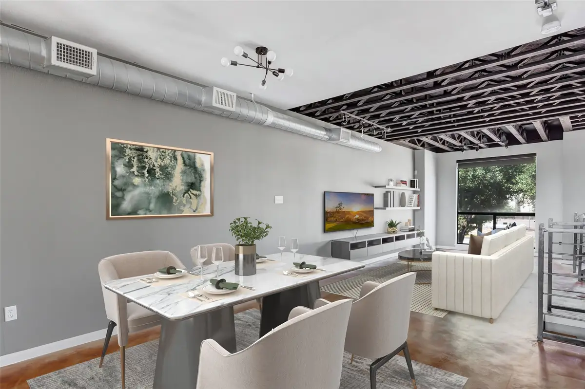 310 S Jensen Drive #2, Houston, TX 77003 - Image #1