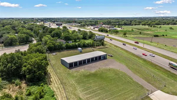 9250 Hwy 290 E, Chappell Hill, TX 77426