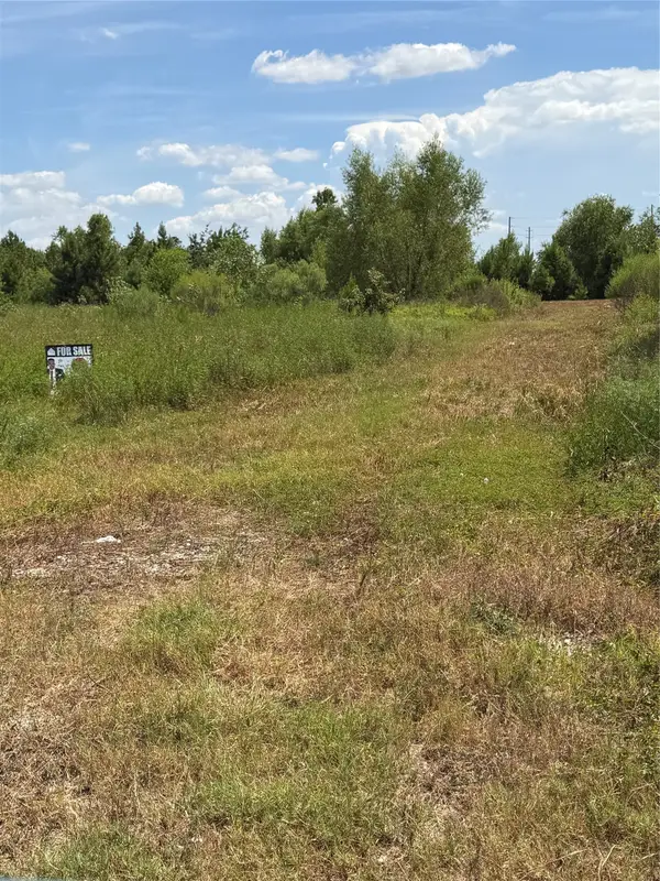 2380 County Road 3405, Cleveland, TX 77327