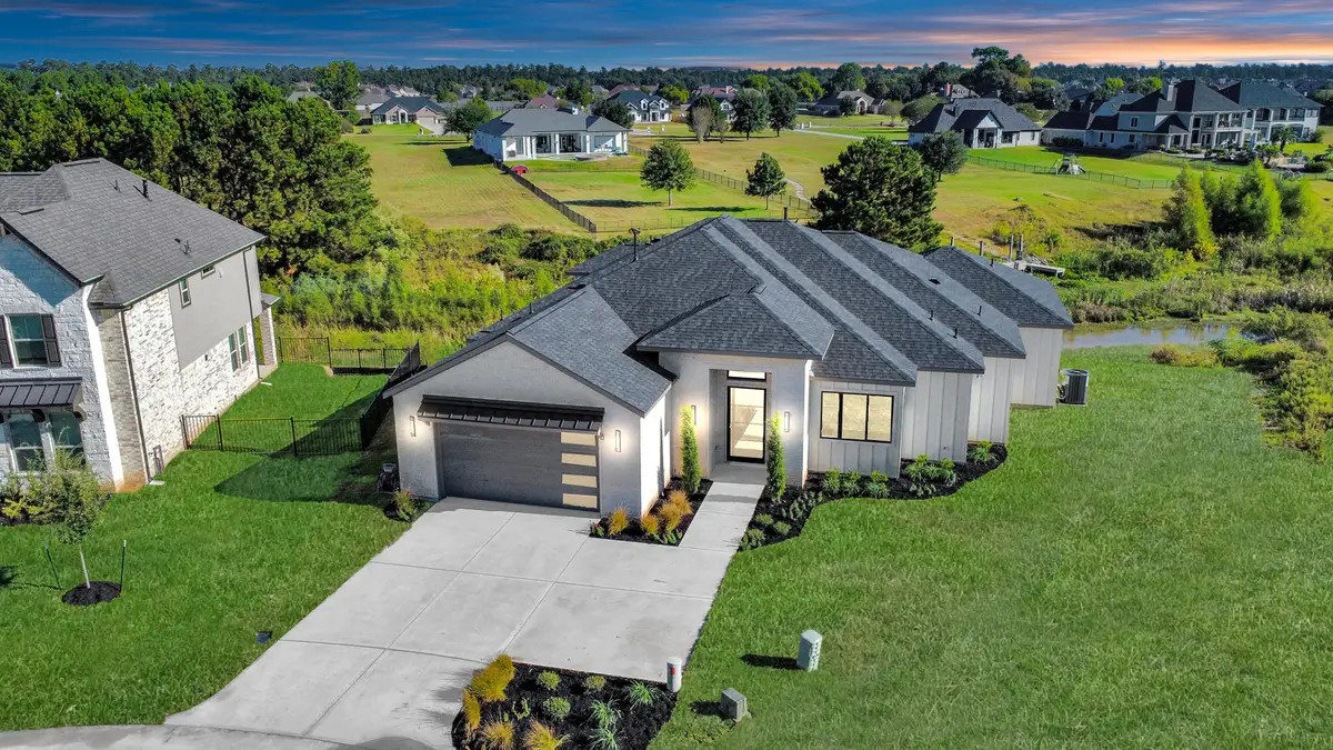 299 Peninsula Point Drive, Montgomery, TX 77356 - Image #1