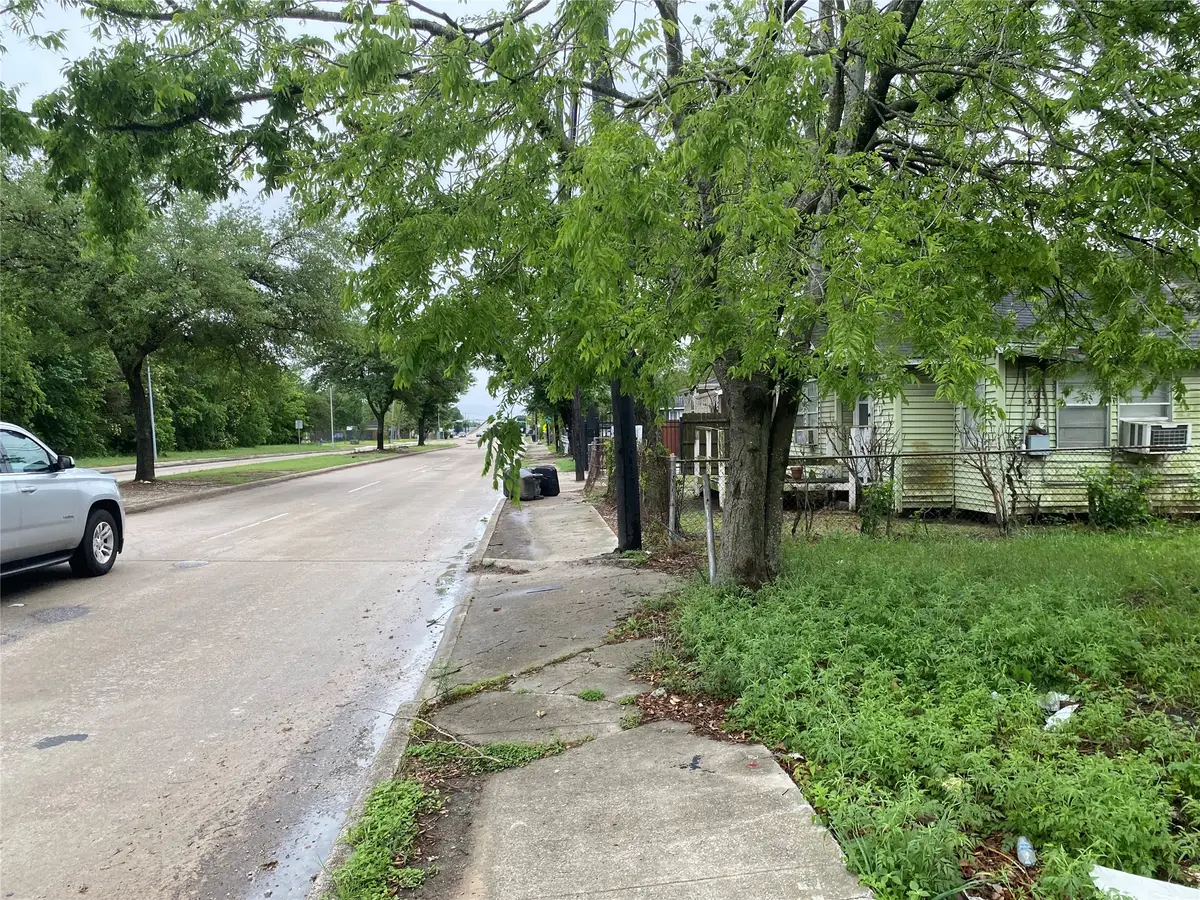 3013 Altoona Street, Houston, TX 77026 - Image #1