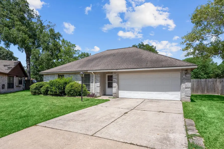 2035 Woodhue Drive, Spring, TX 77386 - #2