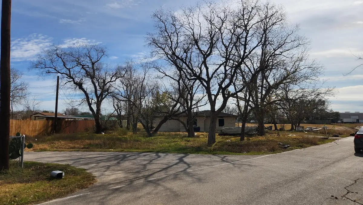 309 Canniff Road, South Houston, TX 77587 - Image #1