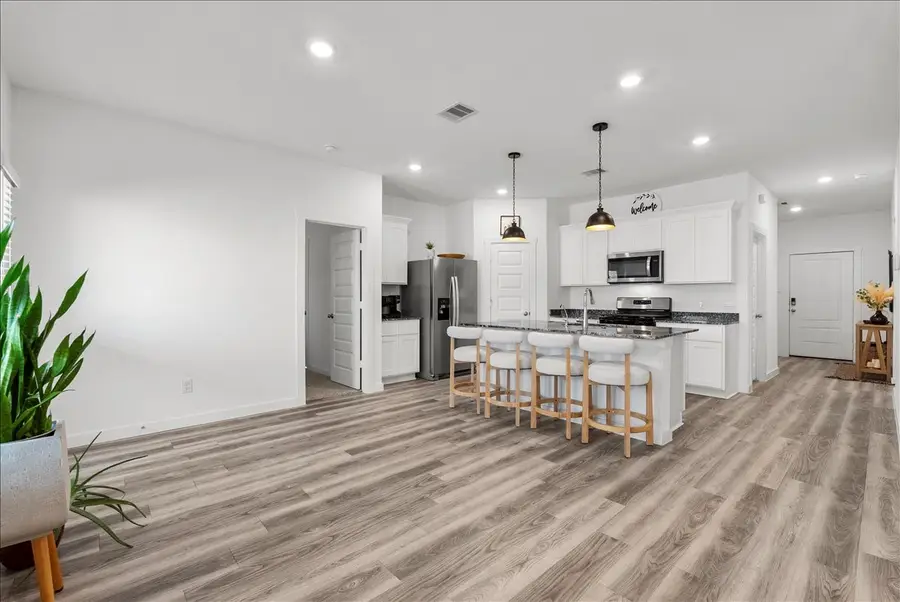 9422 Madison Avenue, Texas City, TX 77591 - #3