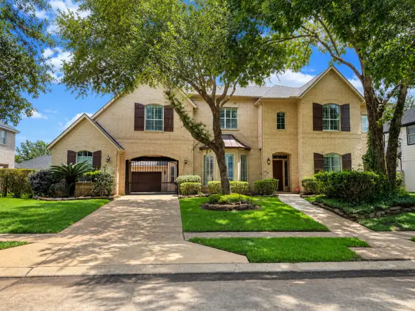 9227 Hummingbird Lane, Missouri City, TX 77459