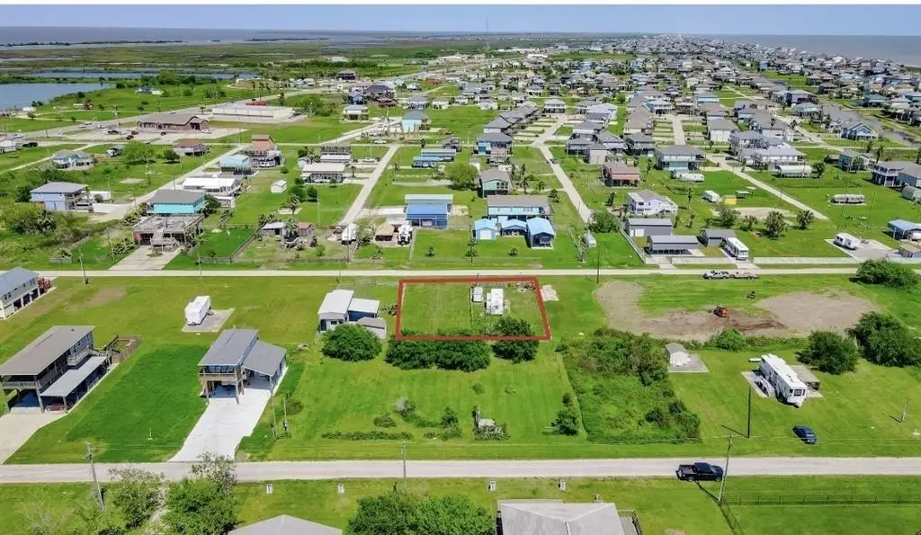 935 E Verdia Street, Crystal Beach, TX 77650 - Image #1