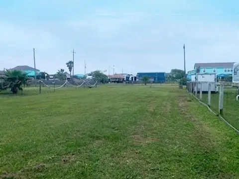 935 E Verdia Street, Crystal Beach, TX 77650 - Image #2