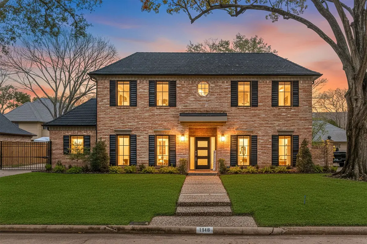 1118 Crossroads Drive, Houston, TX 77079 - Image #1