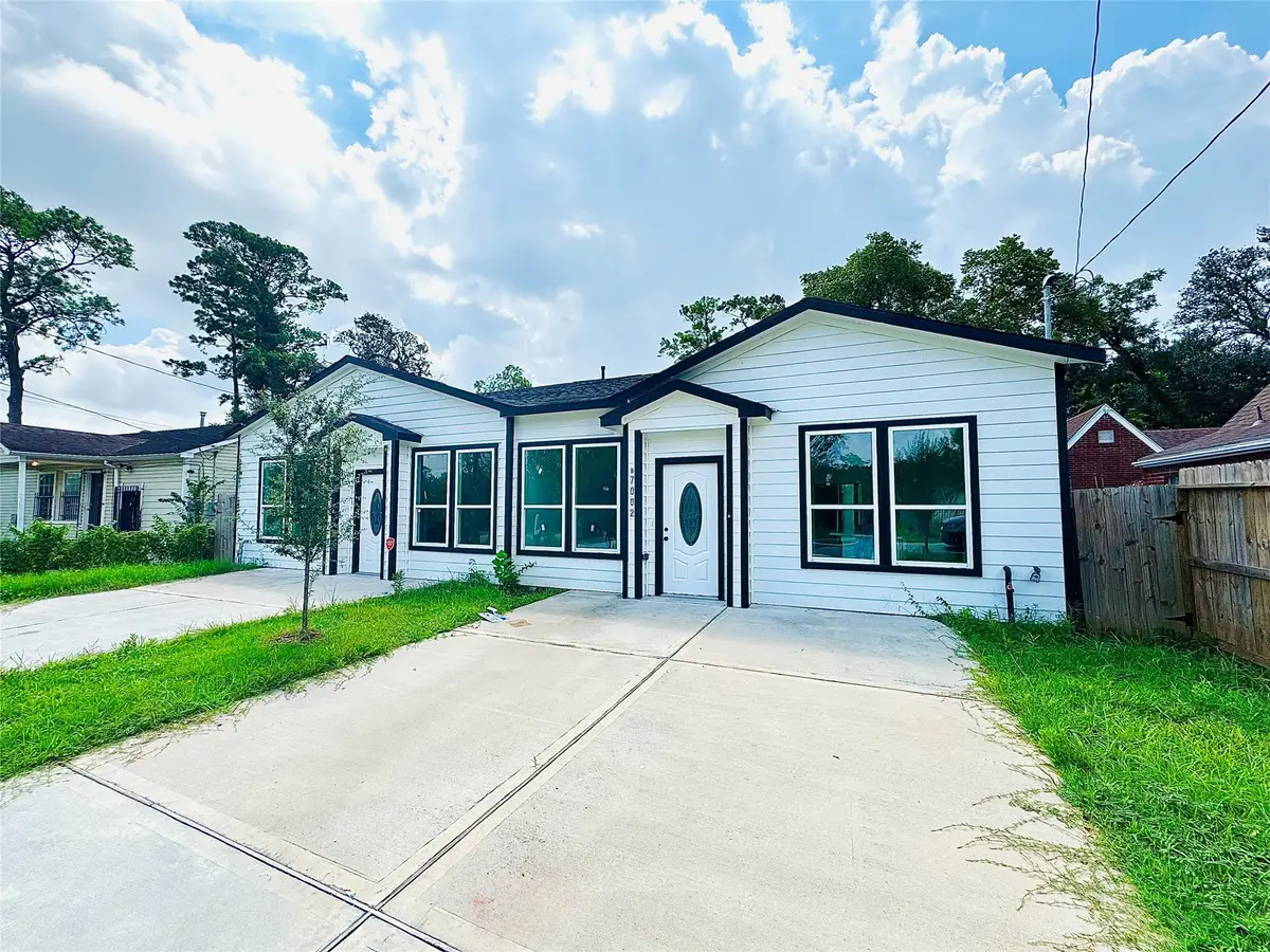 7002 S Hall Street, Houston, TX 77028 - Image #1