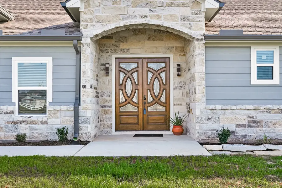 16502 Tankersley Court, Rosharon, TX 77583 - Image #2