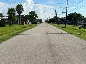 NA-Lot 39-40 16th St, San Leon, TX 77539 - Image #3