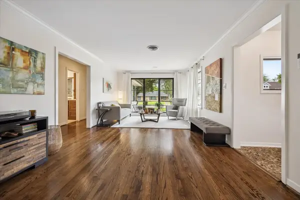 6230 Waltway Drive, Houston, TX 77008