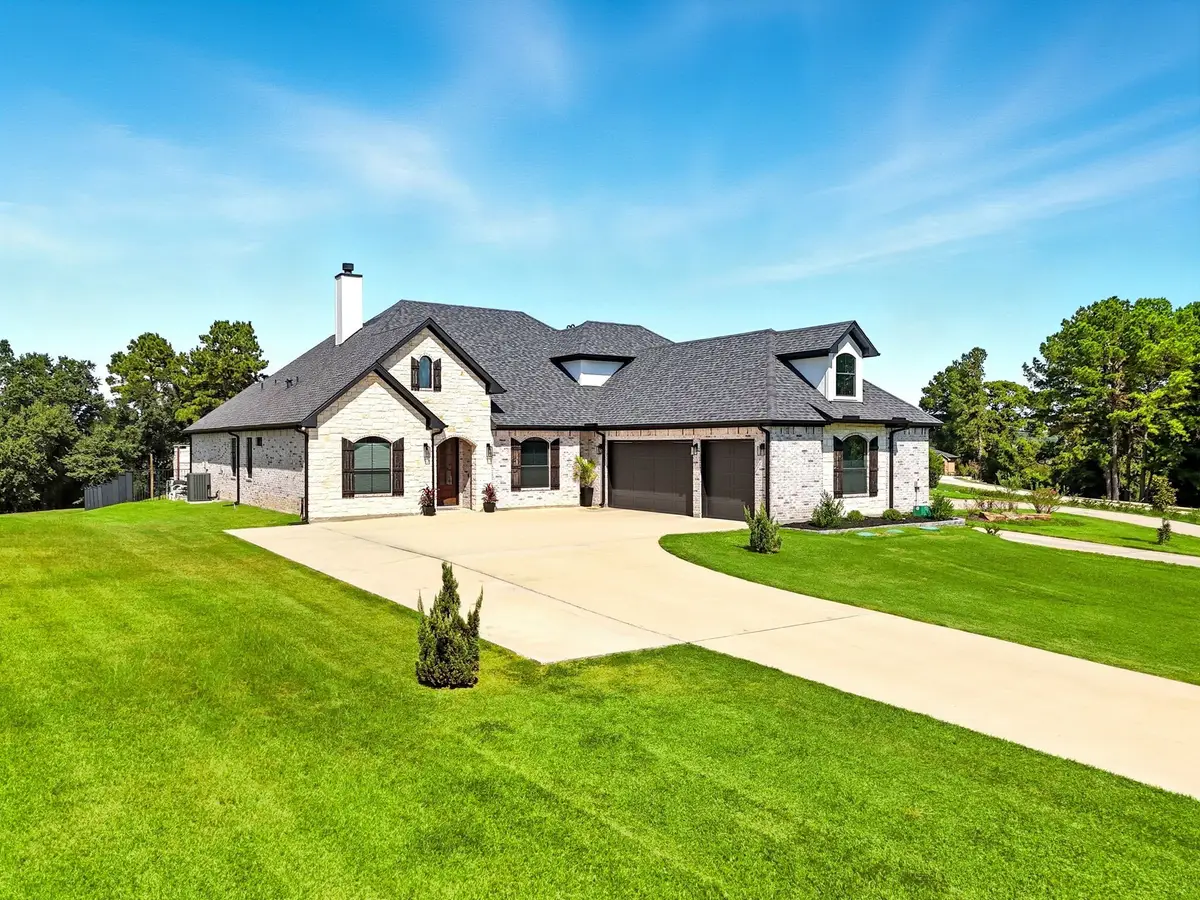 113 Grandview Boulevard, Montgomery, TX 77356 - Image #1