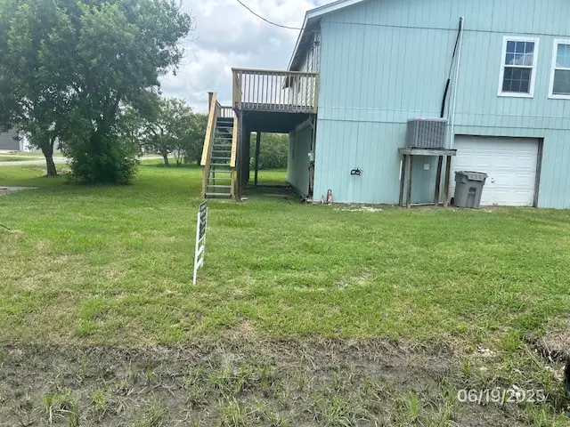 501 S 15th Street, Seadrift, TX 77983 - Image #3