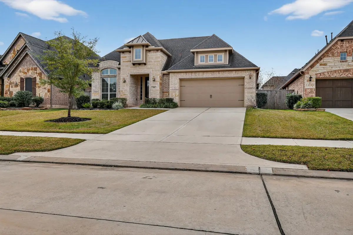 506 Blossom Cove Court, Pinehurst, TX 77362 - Image #1