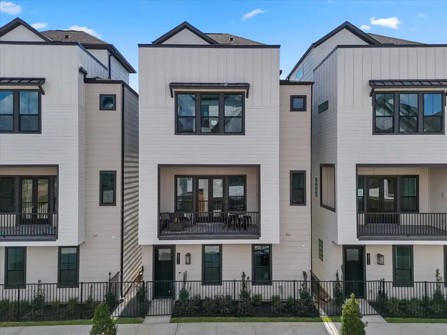 2214 Dennis Street, Houston, TX 77004 - Image #2