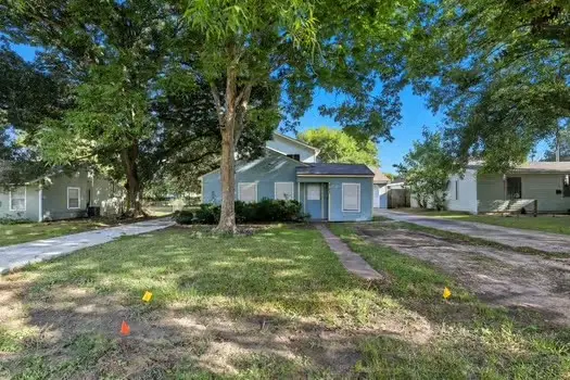 727 Eleanor Street, La Marque, TX 77568 - Image #1