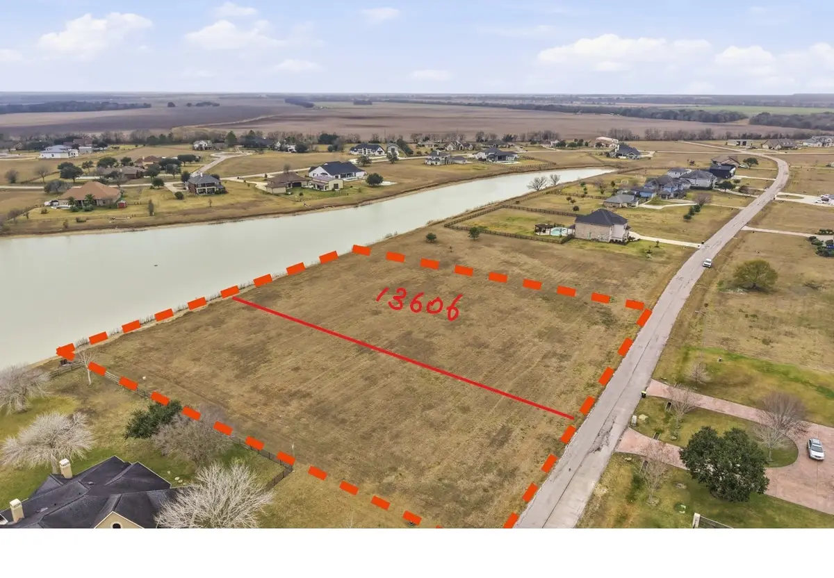 13606 Lake Ridge Drive, Richmond, TX 77469 - Image #1