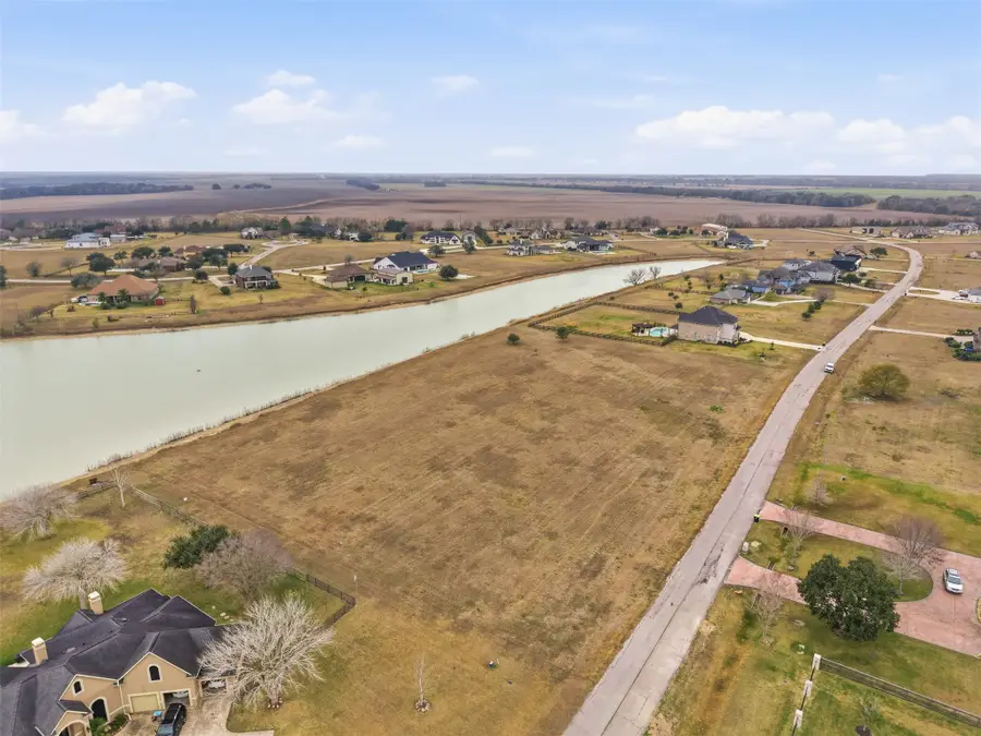 13606 Lake Ridge Drive, Richmond, TX 77469 - Image #2